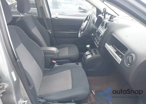 2014 Jeep Compass Sport z USA, uszkodzony, nr VIN 1C4NJCBAXED843763